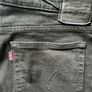 Levi’s Wedgie Straight Jeans